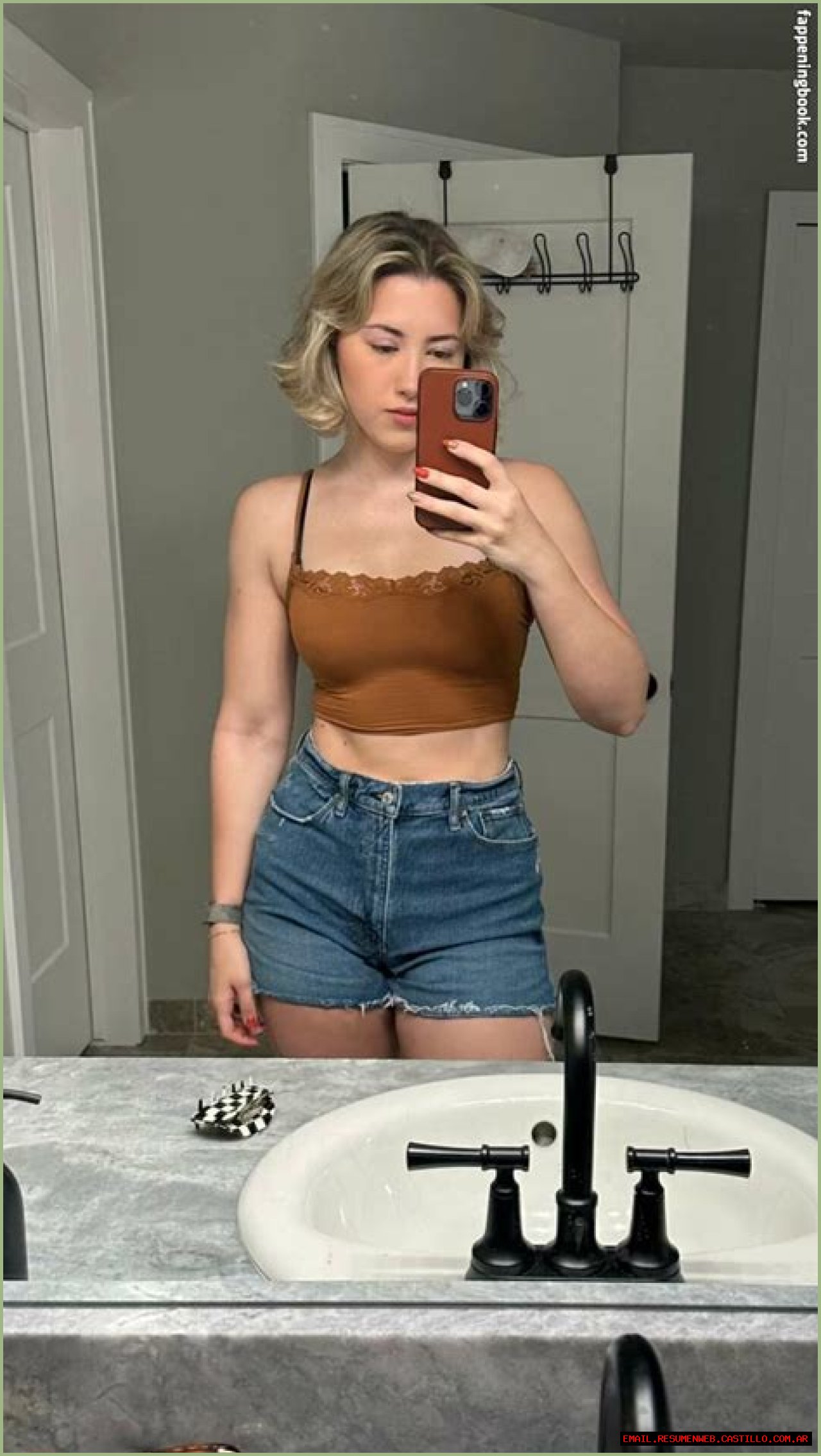 Pineapple Brat Leaks: Understanding The Controversy And Its Implications